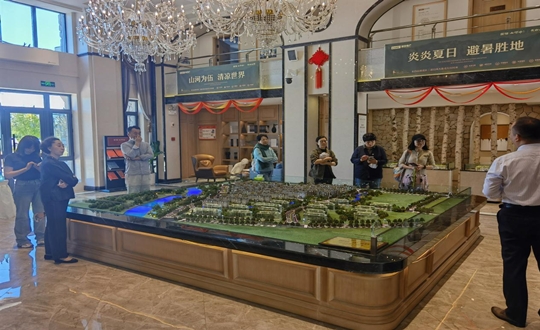 2.绿城生长项目总司理与业主一行旅行麻将胡了·山河府项目_副本.jpg