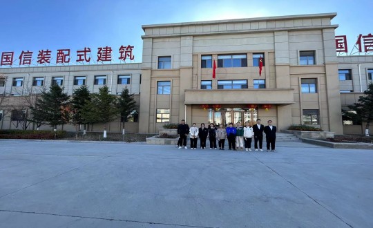 11.长春修建学院应届生来到装配式总公司旅行面试（资助处置惩罚下照片，，，，，，，，凸显人物）_副本.jpg