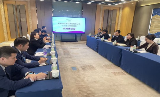 7.李琼华总司理加入甘肃省饭店协会主理的旅馆业细腻化治理实践培训班_副本.jpg