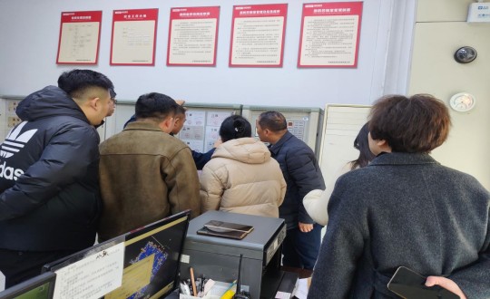 13.长春市向阳区住建局组织物业做事情职员走进长影世纪村小区交流学习_副本.jpg